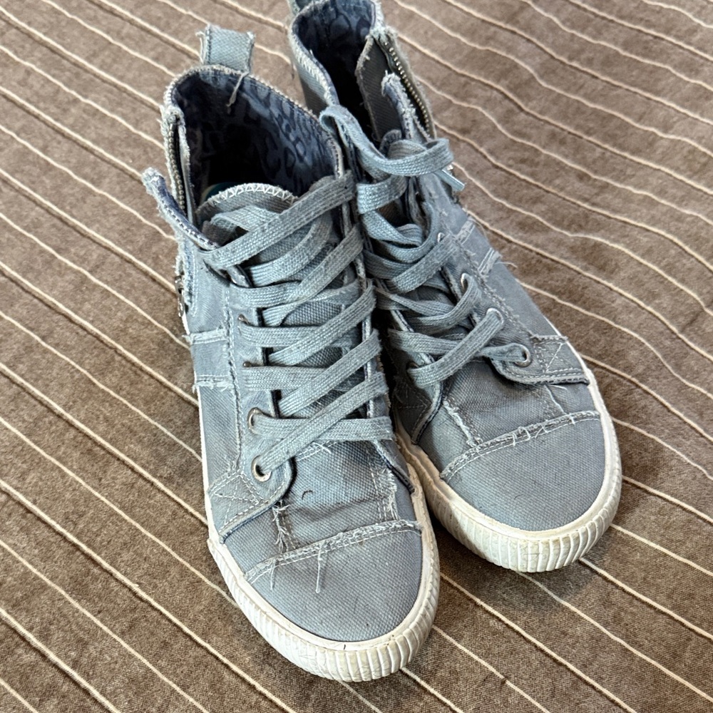 Malibu Casual Sneakers with Brown Soles